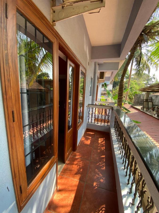Franria Villa Guest House カラングート エクステリア 写真