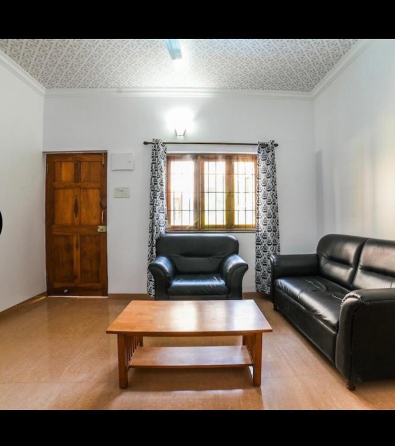 Franria Villa Guest House カラングート エクステリア 写真