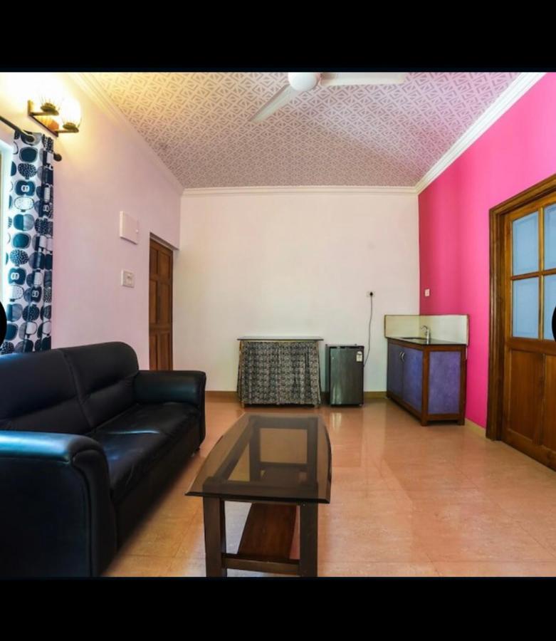 Franria Villa Guest House カラングート エクステリア 写真