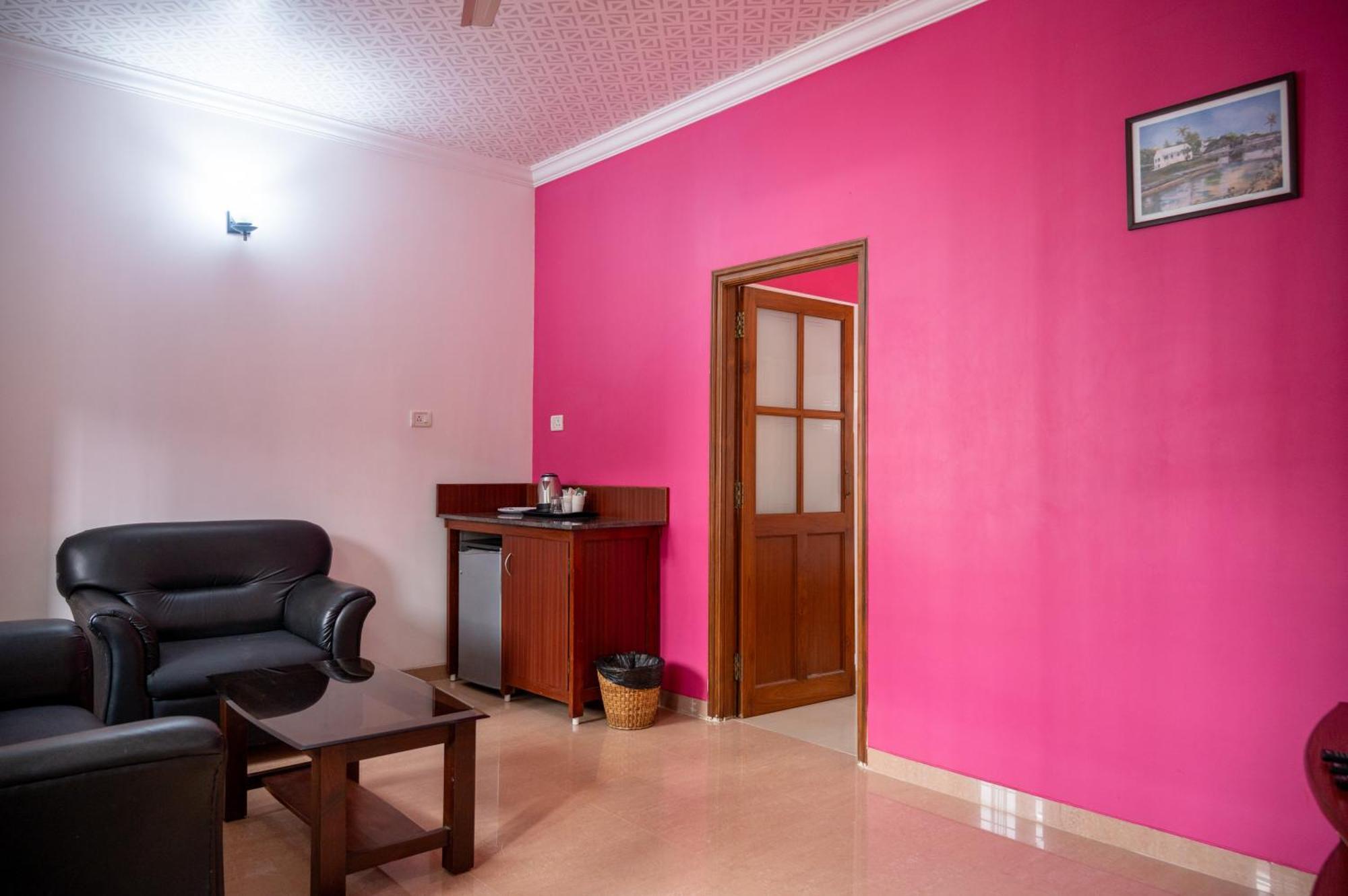 Franria Villa Guest House カラングート エクステリア 写真