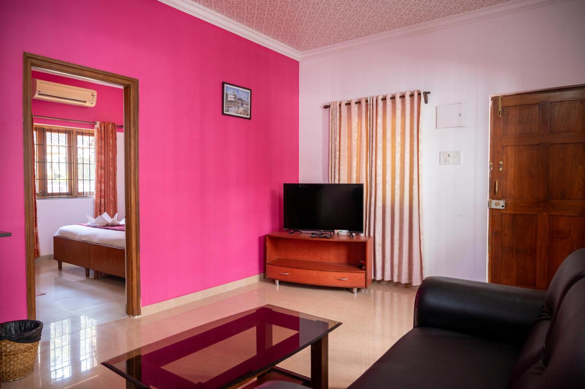 Franria Villa Guest House カラングート エクステリア 写真
